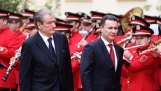 Kryeministri Berisha në 23.11 2012 mirëpriti në një takim Kryeministrin maqedonas z. Nikola Gruevski, i cili zhvilloi një vizitë zyrtare në Shqipëri, me ftesë të Kryeministrit Sali Berisha, në kuadër […]