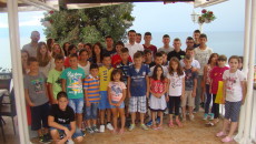 Дваесетина македонски деца од Албанија и тоа од областите Мала Преспа и Голо Брдо како и од градовите Корча и Подградец од 16 до 23 август 2015 година, во хотелот […]