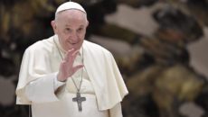Папата Франциск посвети цела проповед за Македонија, прикажувајќи ја како врата преку која дошло Христијанството во Европа. На ауденцијата во четвртокот на 30 октомври 2019 година во Ватикан, Папата Франциск […]