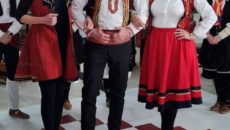 Emisioni më i shikuar “Vezillka” në Alfa Tv ka vizituar Prespën dhe ka përgatitur një emision kushtuar zakonet, traditat dhe ushqimin tradicional maqedonas të maqedonasve në Bashkinë Pustec. Sipas drejtuesve […]