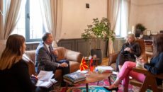 Македонскиот амбасадор во Тирана, Данчо Марковски оствари рааботна средба со Министерката за земјоделство и рурален развој на Албанија, Фрида Крифца. На средбата беа потврдени добрите меѓусебни односи на двете земји, […]