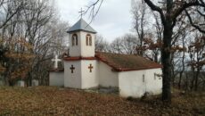 Три лица се уапсени од полицијата во Корча, откако се осомничени дека ја украле црквата Свети Василиј во селото Леска, во областа Преспа. Според полицијата, уапсени се државјаните Р.Л., 22 […]