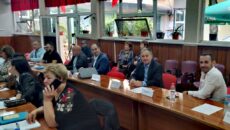 Anëtari i partisë Aleanca e Maqedonasve për Integrimin Evropian, AMIE, Jovan Shkëmbi, me betimin solemn në seancën e Këshillit të Bashkisë Pogradeci, zyrtarisht është anëtar i ri i Këshillit të […]