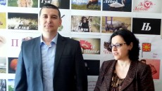 Албанскиот комесар за заштита од дискриминација, Ирма Бараку, во Kорча оствари средба со Македонците избркани од работа, по нивно барање, на која присуствуваше и генералниот секретар на партијата Македонска алијанса […]
